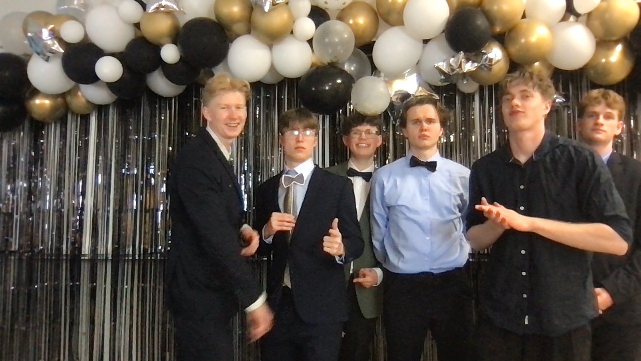 galla26_20260513_200448_b0de3b74.jpeg